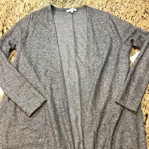 NWT - LuLaRoe gray Sarah